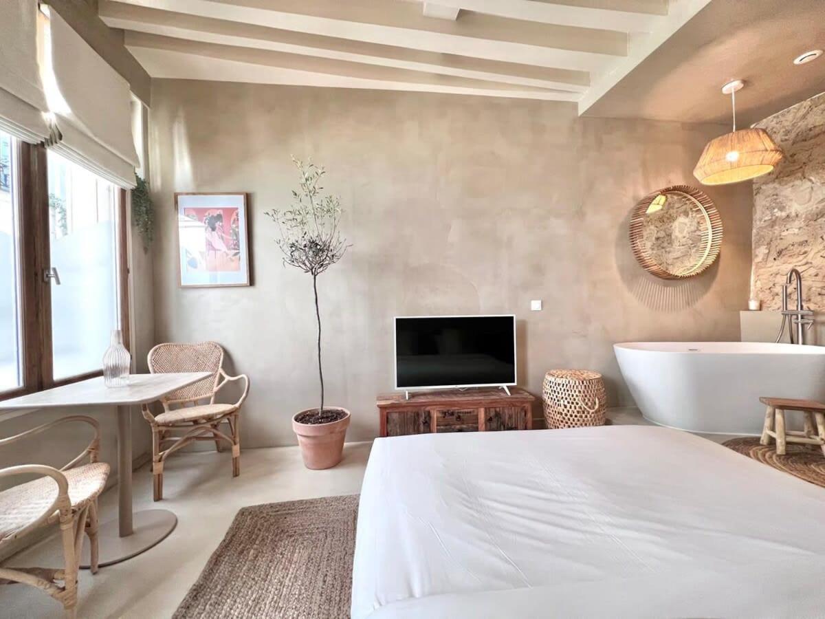 Studio De Charme Pour Un Sejour En Amoureux - 2P - Flat-Guest Paris Exteriör bild