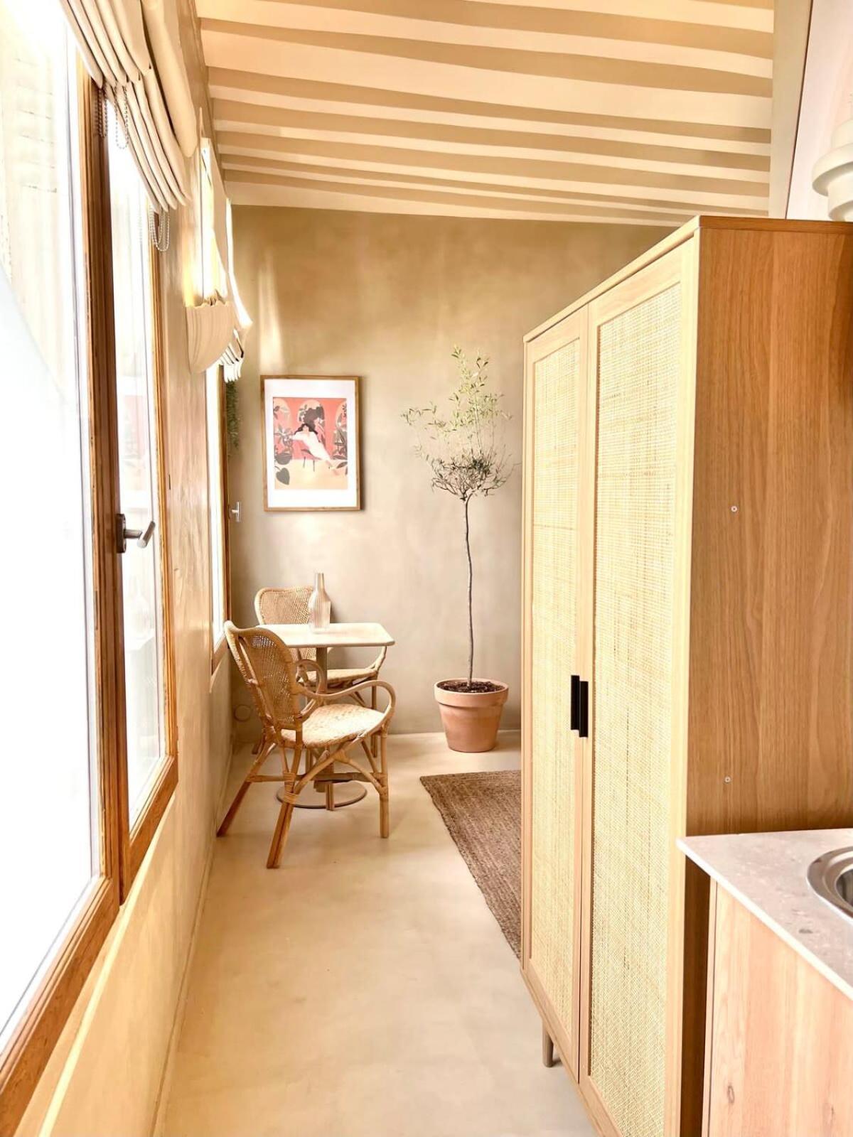 Studio De Charme Pour Un Sejour En Amoureux - 2P - Flat-Guest Paris Exteriör bild
